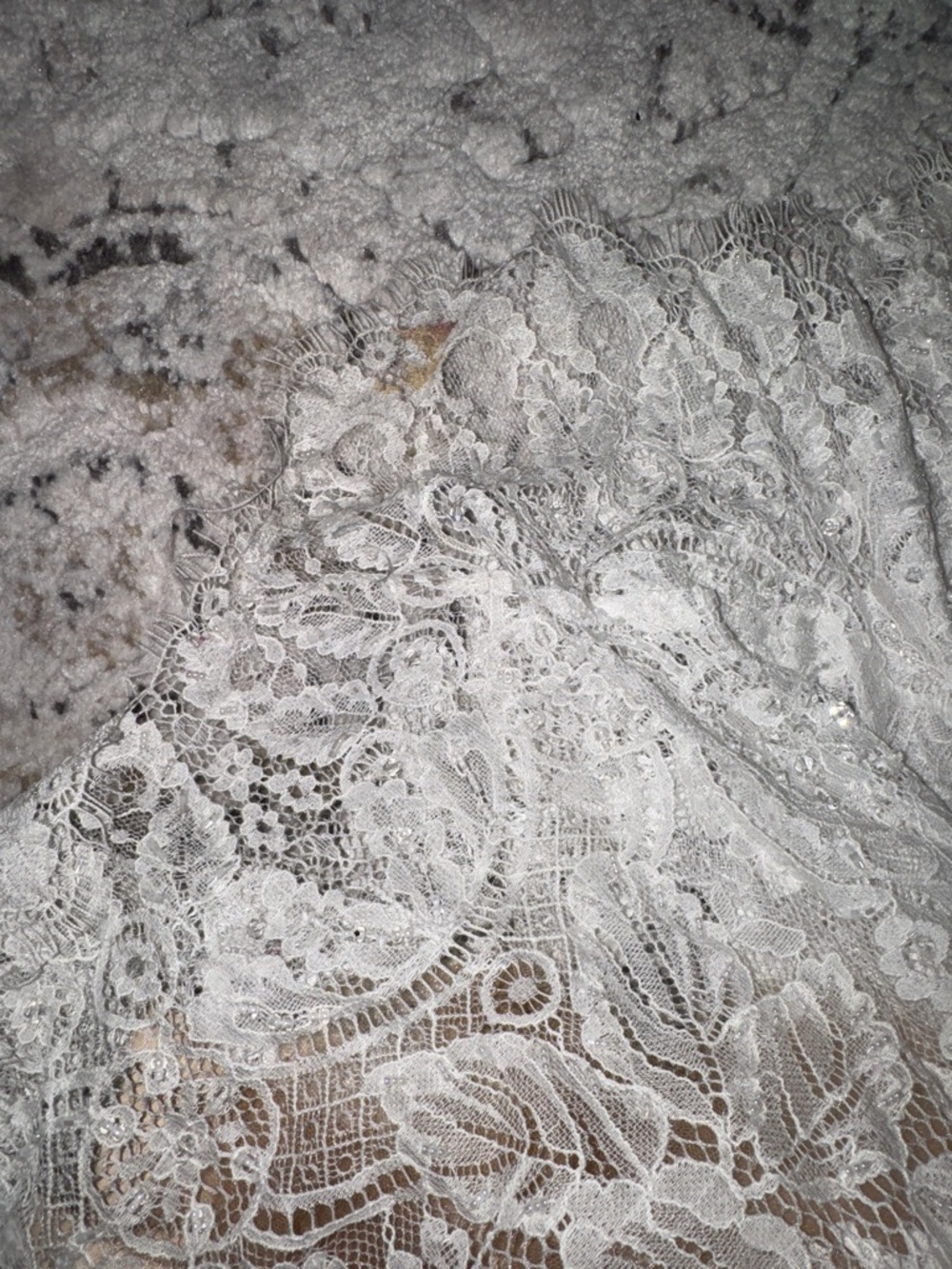 Custom wedding gown - Picture 9 of 10